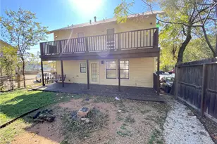 407 E 30th St, Austin, TX 78705 - Photo 24