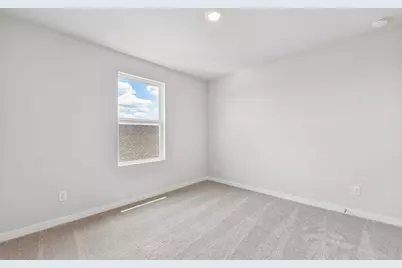 134 Hornet Street, Elgin, TX 78621 - Photo 22