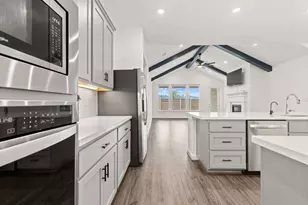 317 Independence Dr, Kyle, TX 78640 - Photo 14