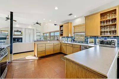 840 Windy Shores Loop, Spicewood, TX 78669 - Photo 16