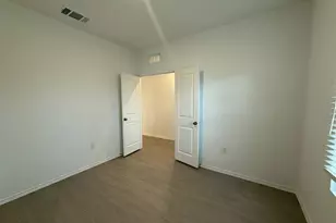 203 Herald Dr, Hutto, TX 78634 - Photo 8