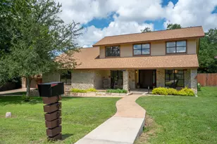 3908 Valley View, Round Rock, TX 78681 - Photo 2