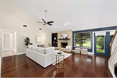 3908 Valley View, Round Rock, TX 78681 - Photo 2