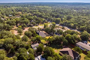263 Indian Oak Dr, Bastrop, TX 78602 - Photo 36