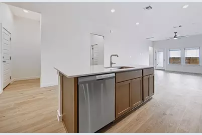 109 Melrose Street, Hutto, TX 78634 - Photo 10