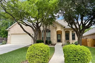 2915 Stone Creek Dr, Round Rock, TX 78681 - Photo 2