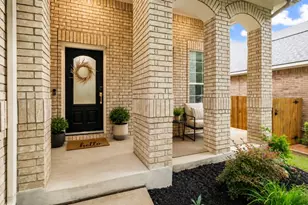 2915 Stone Creek Dr, Round Rock, TX 78681 - Photo 2