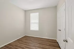 137 Miracle Dr, Jarrell, TX 76537 - Photo 18