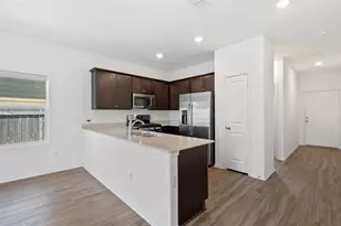 13803 Tordillo Dr, Elgin, TX 78621 - Photo 10