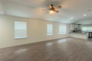 128 Riverhill Dr, Georgetown, TX 78628 - Photo 10
