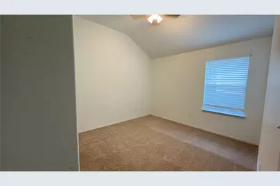 128 Riverhill Drive, Georgetown, TX 78628 - Photo 16