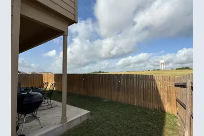 352 Circle Way #37E, Jarrell, TX 76537 - Photo 32