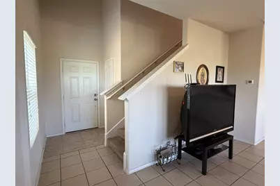 352 Circle Way #37E, Jarrell, TX 76537 - Photo 6