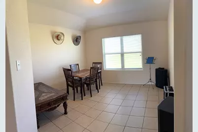 352 Circle Way #37E, Jarrell, TX 76537 - Photo 14