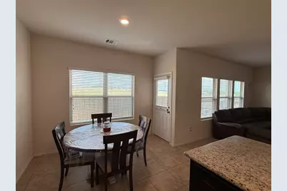 352 Circle Way #37E, Jarrell, TX 76537 - Photo 8