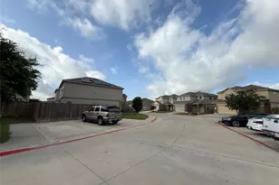 352 Circle Wy, Jarrell, TX 76537 - Photo 36