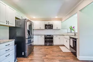 13311 Briar Hollow Dr, Austin, TX 78729 - Photo 8