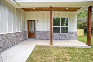 104 Pony Grass Ln, Bastrop, TX 78602 - Photo 4