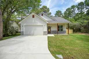 104 Pony Grass Ln, Bastrop, TX 78602 - Photo 2