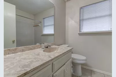 300 Villa Oaks Circle #A, Austin, TX 78745 - Photo 4