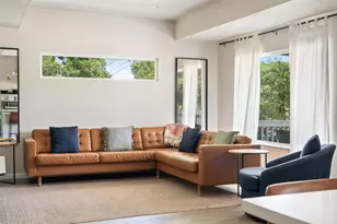 306 Juarez St, San Marcos, TX 78666 - Photo 6