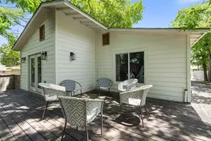 306 Juarez St, San Marcos, TX 78666 - Photo 30