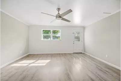805 Haysel Street, Bastrop, TX 78602 - Photo 20