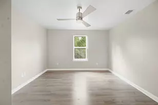 805 Haysel St, Bastrop, TX 78602 - Photo 28