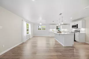 805 Haysel St, Bastrop, TX 78602 - Photo 6