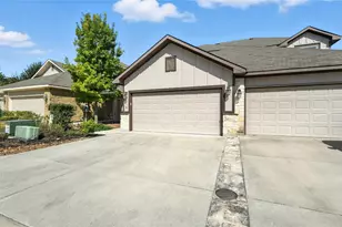 719 Gristmill Dr, New Braunfels, TX 78130 - Photo 2