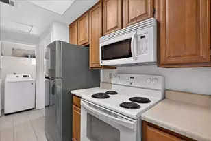 806 W 24th St, Austin, TX 78705 - Photo 10