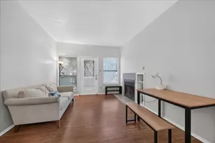 806 W 24th St, Austin, TX 78705 - Photo 6