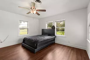 102 Elmo St, Florence, TX 76527 - Photo 12
