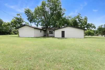 102 Elmo Street, Florence, TX 76527 - Photo 24