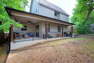 2205 S L Davis Ave, Austin, TX 78702 - Photo 24