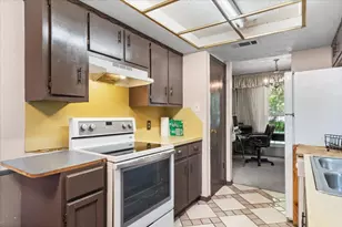 7108 Meadowood Dr, Austin, TX 78723 - Photo 8