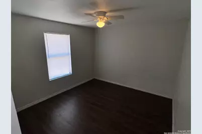 830 W Hutchins Place #3, San Antonio, TX 78221 - Photo 6