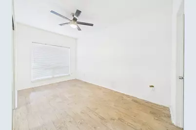 806 W 24th Street #114, Austin, TX 78705 - Photo 22