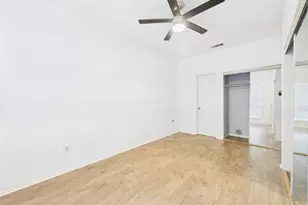 806 W 24th St, Austin, TX 78705 - Photo 20