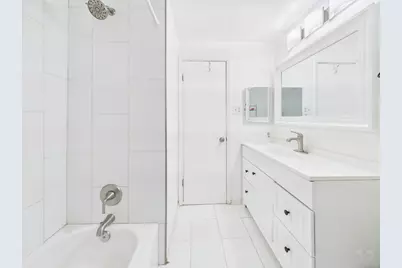 806 W 24th Street #114, Austin, TX 78705 - Photo 16