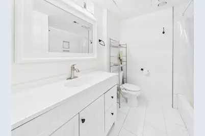 806 W 24th Street #114, Austin, TX 78705 - Photo 14