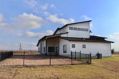 17216 Lund Carlson Road, Elgin, TX 78621 - Photo 14