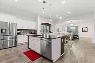 321 Lightcliff St, Hutto, TX 78634 - Photo 4