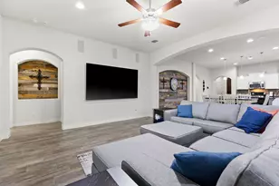 321 Lightcliff St, Hutto, TX 78634 - Photo 10