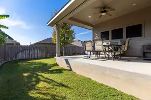 321 Lightcliff St, Hutto, TX 78634 - Photo 20