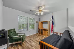 951 Brandi Cir, Kyle, TX 78640 - Photo 10