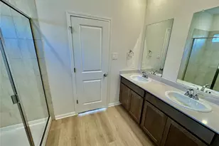 137 Boondoggle Rdg, Cedar Creek, TX 78612 - Photo 4