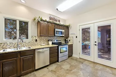 1800 Clubhouse Hill Drive, Spicewood, TX 78669 - Photo 16