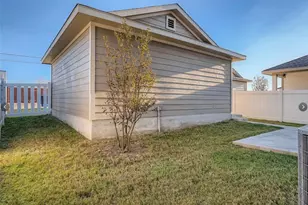 304 Cane River Rd, Pflugerville, TX 78660 - Photo 30