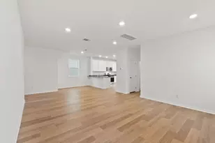 333 Sullivan Way, Elgin, TX 78621 - Photo 8